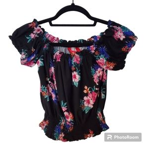 124. Hot Kiss Women's Crop Top and Matching Pants With Slits, Floral Pattern